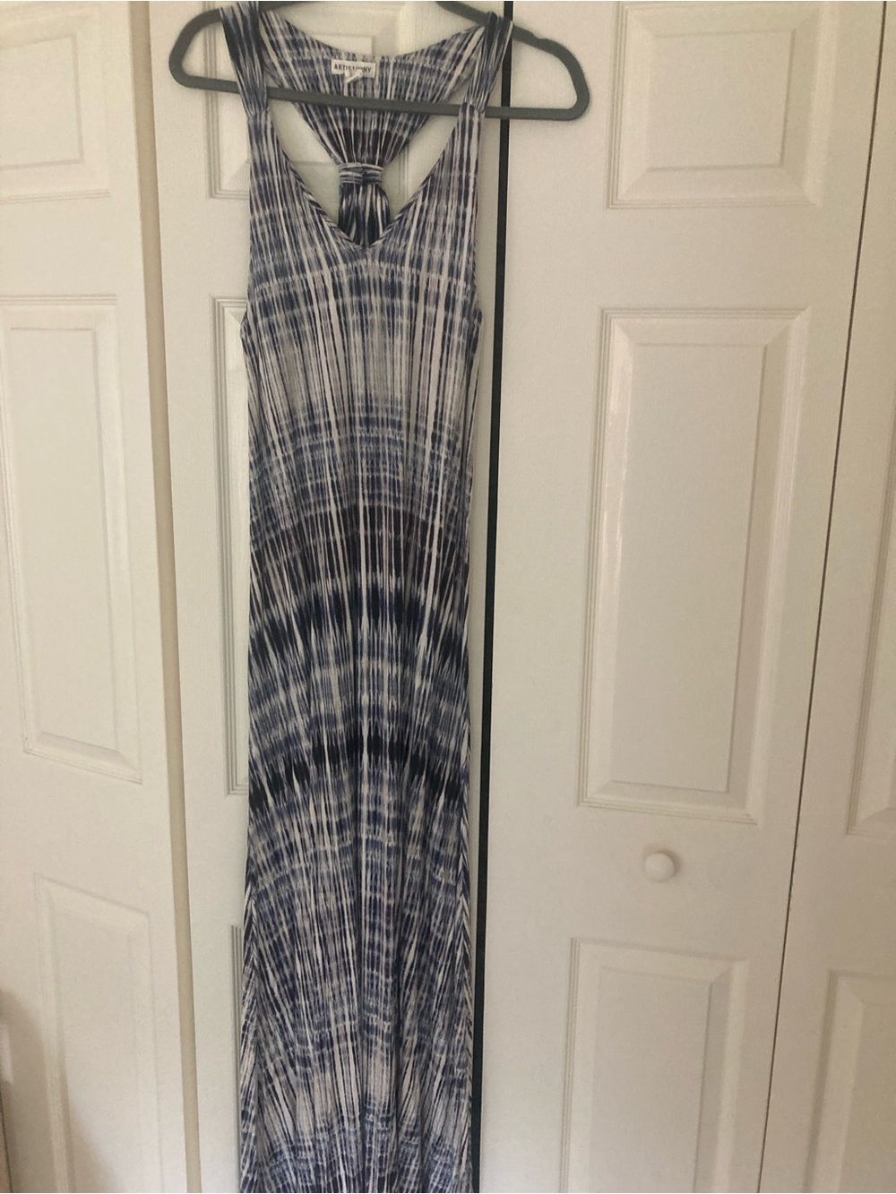 Artisan Navy and White Tie-Dye Maxi Dress with Back Keyhole